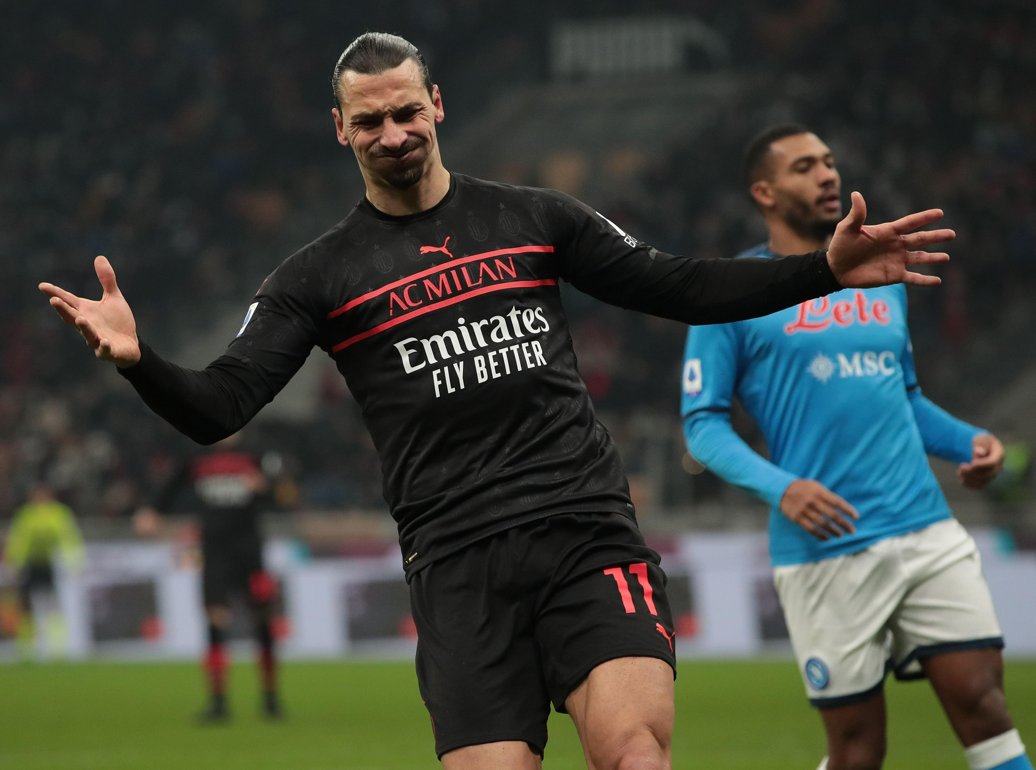 爱游戏官方入口-关于那不勒斯训练开放日；关键时刻内部沟通引欢呼；法国杯在即；医务组通报恢复的信息