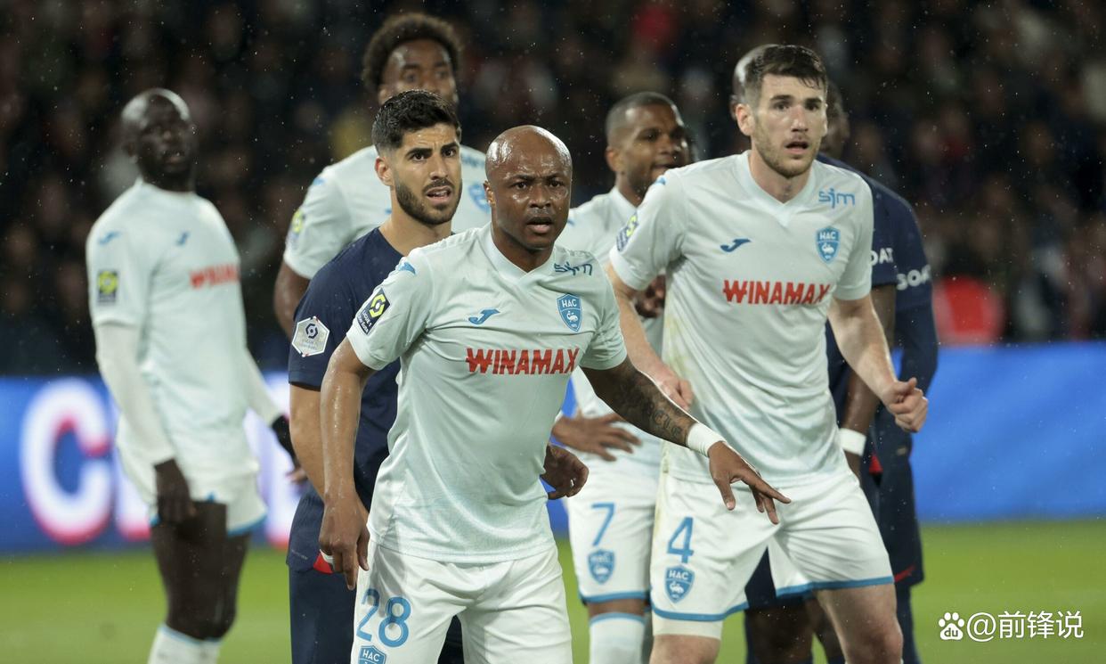 包含赛前法甲焦点战;里昂刷新队史纪录;气氛紧张;团队化学反应显著的词条 包含赛前法甲焦点战;里昂刷新队史纪录;气氛紧张;团队化学反应显著的词条