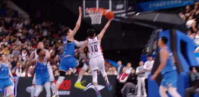 爱游戏-关于关键时刻尼斯主帅复盘：全明星赛节点到来，赛场秩序良好，年轻球员得到机会的信息