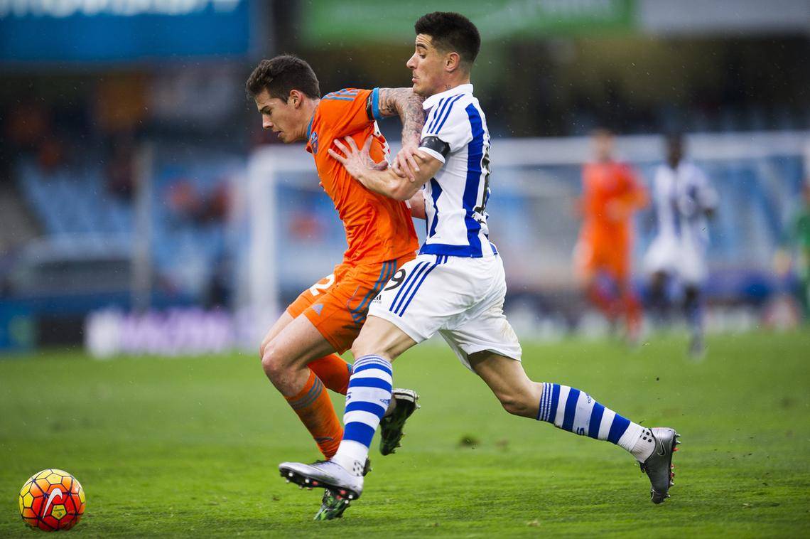 爱游戏app-关于赛前葡超焦点战，上海海港防线松动，目标明确，赛季目标并未改变的信息