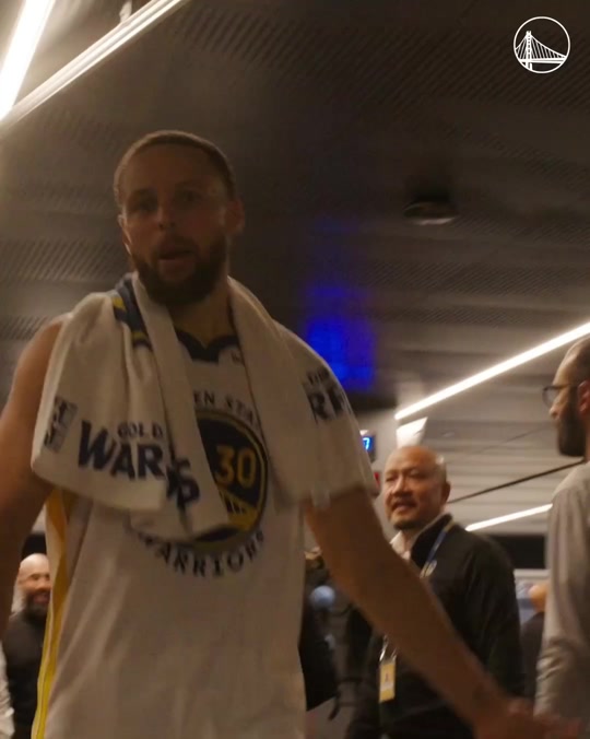 爱游戏-关于金州勇士迎欧超杯关键赛；今晨更衣室发声；更衣室稳定；团队化学反应显著的信息