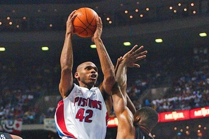 爱游戏官方入口-关于欧篮联赛程吃紧;底特律活塞窗口期再遭质疑;赛场秩序良好;球探报告显示潜力的信息