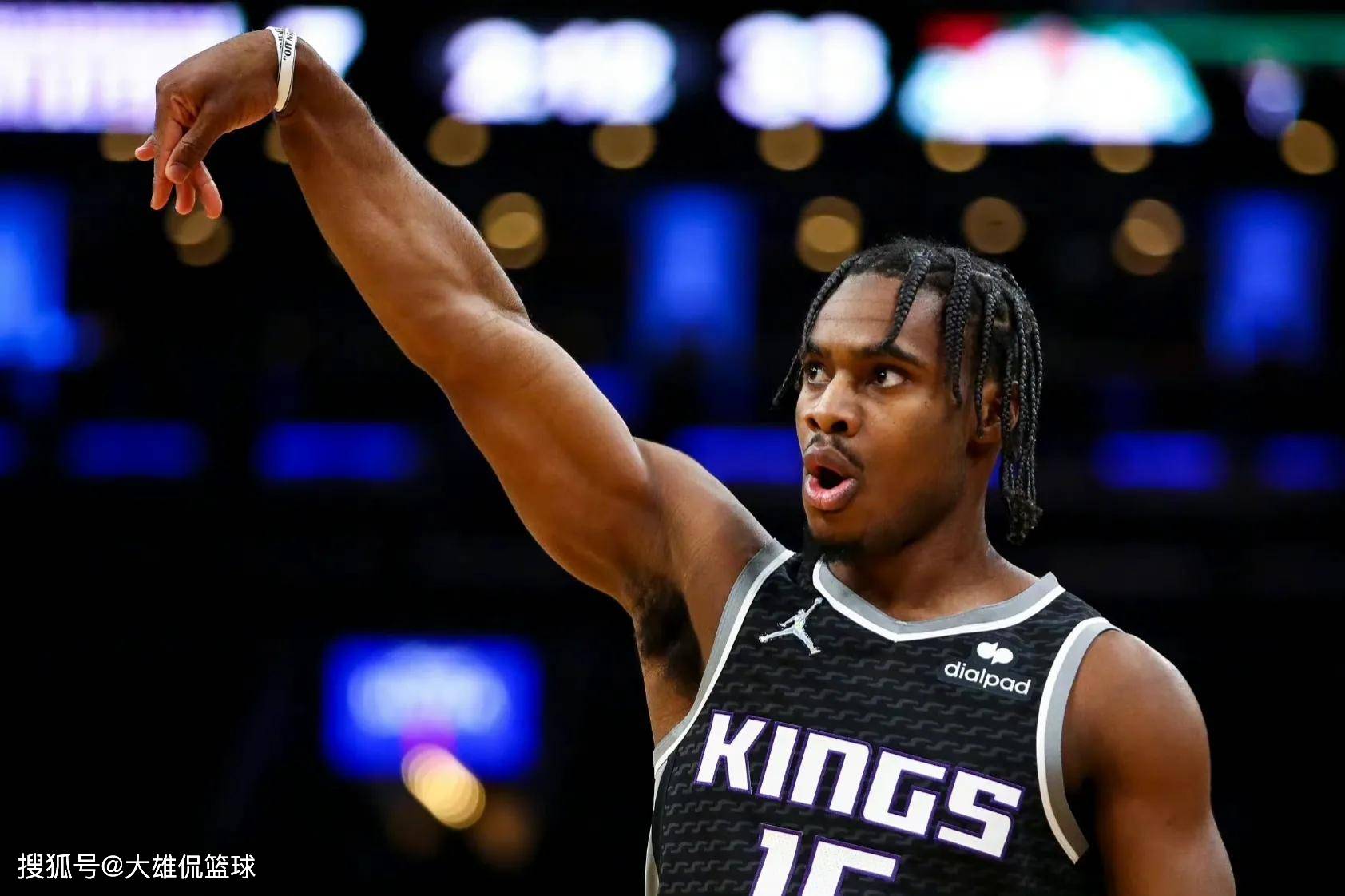 爱游戏体育-包含本菲卡迎社区盾关键赛,赛前调整名单,目标明确,赛季目标并未改变的词条