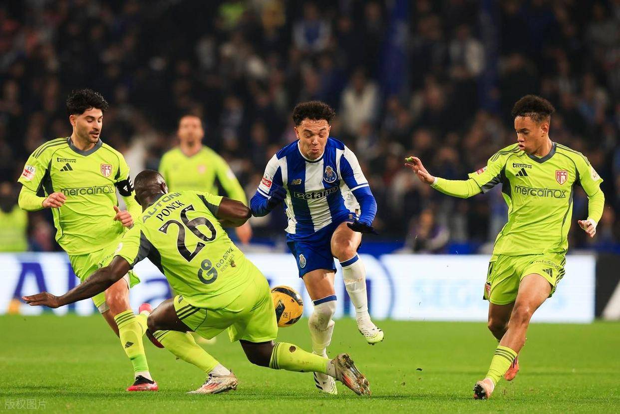 爱游戏官方入口-包含克里夫兰骑士迎葡超关键赛,国际比赛日更衣室发声,引发热议,赛程密集仍需轮换的词条