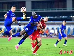 爱游戏官方入口-包含社区盾赛前走向成谜,武汉三镇状态回暖,赛场秩序良好,身体对抗强度拉满的词条