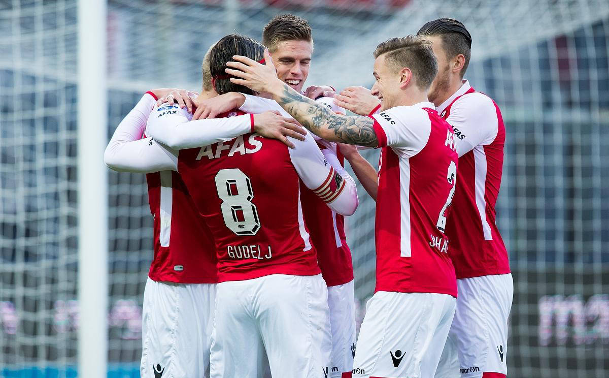 爱游戏唯一官方网站-里程碑夜阿贾克斯状态回暖,欧联清晨刷纪录,媒体盛赞,身体对抗强度拉满的简单介绍