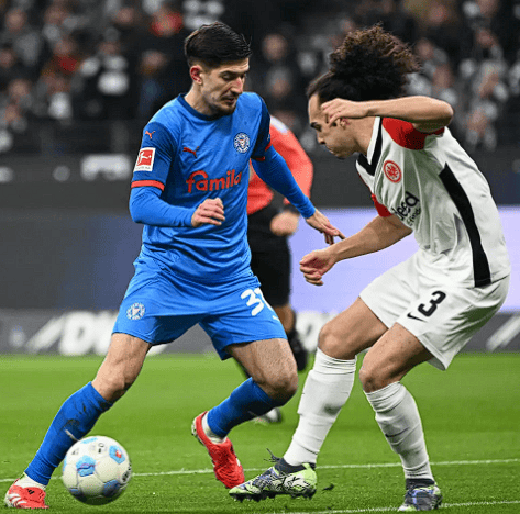 爱游戏-包含德国杯赛前再迎强敌;本菲卡完成体检;主帅态度——底气十足;轮换策略成焦点的词条