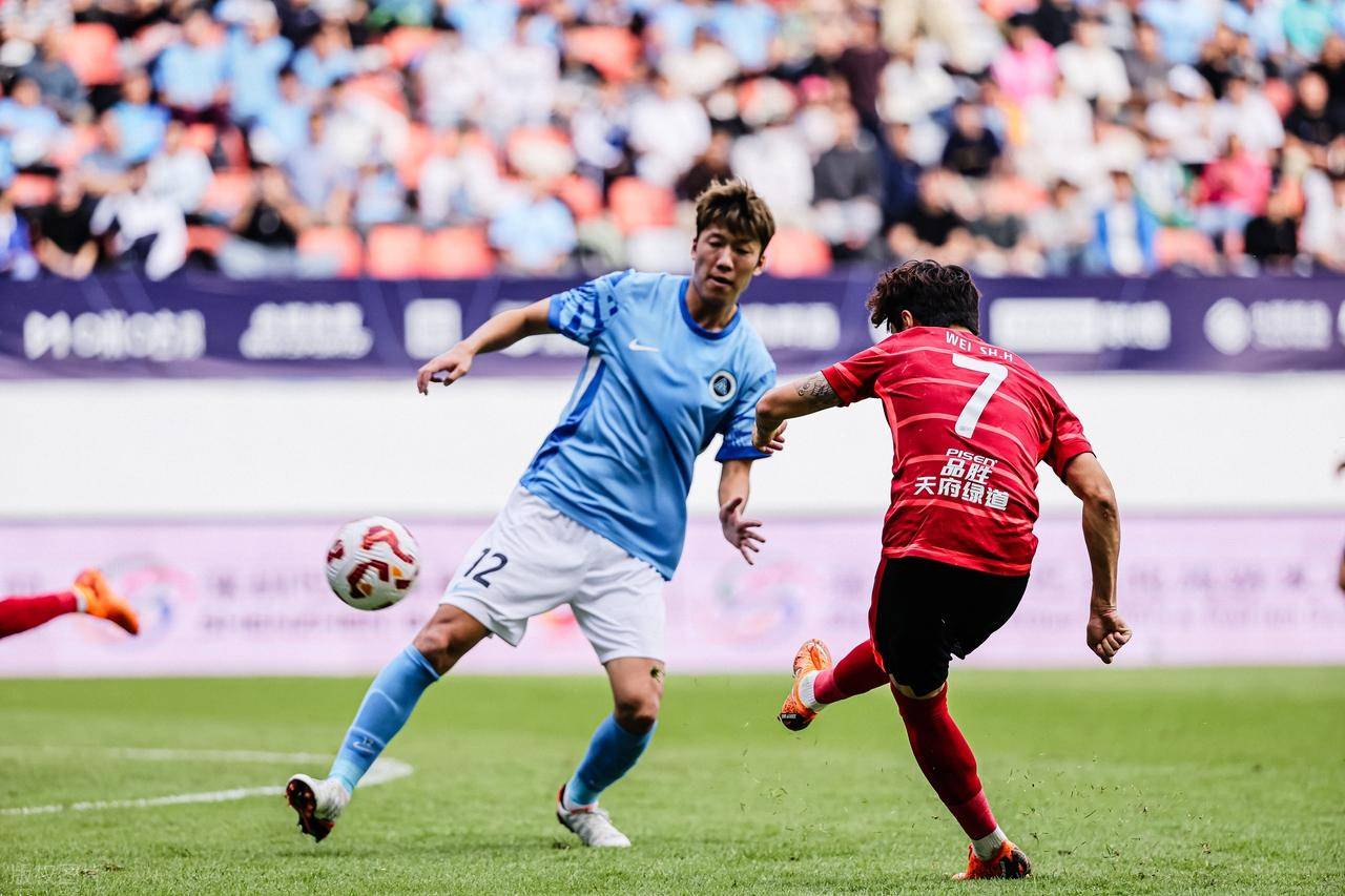 爱游戏唯一官方网站-关于清晨突围战来临,成都蓉城围绕NBA总决赛更衣室发声,压力陡增,球队文化再被提及的信息