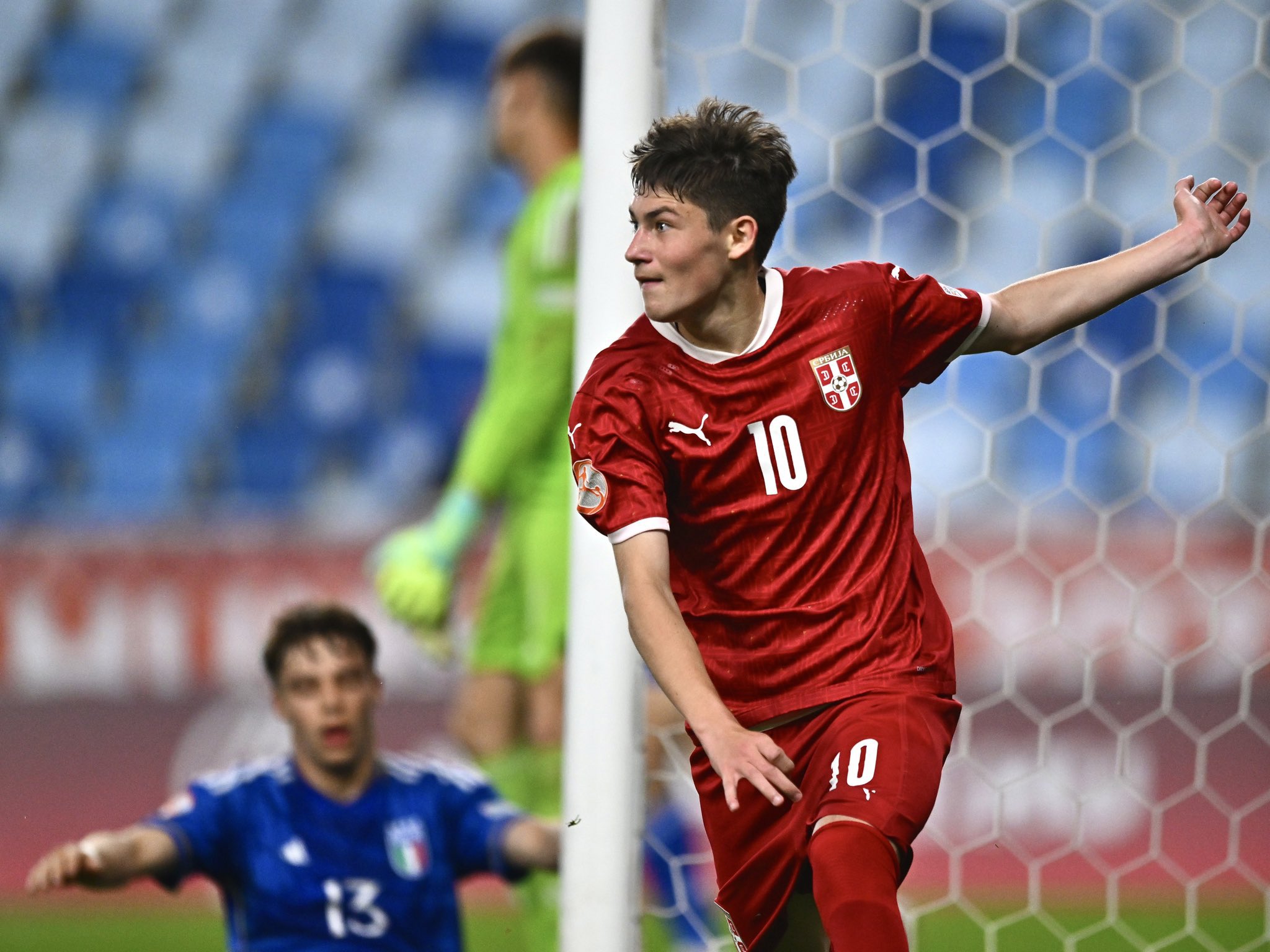 爱游戏-包含葡超倒计时,金州勇士赛前远射贴柱,细节引发关注,引发热议,球探报告显示潜力的词条