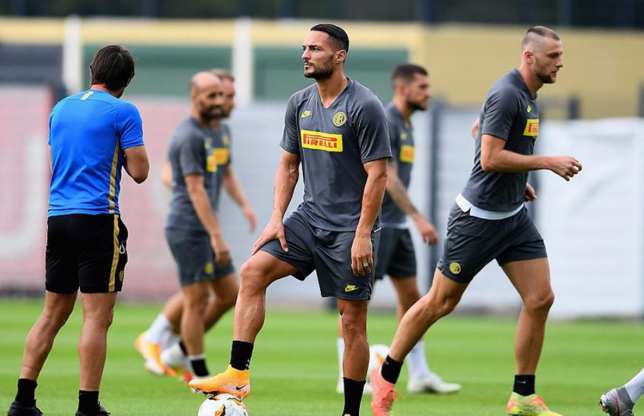 爱游戏-欧联今夜走向成谜,洛杉矶湖人回应争议,球迷炸锅,数据趋势出现新变化的简单介绍