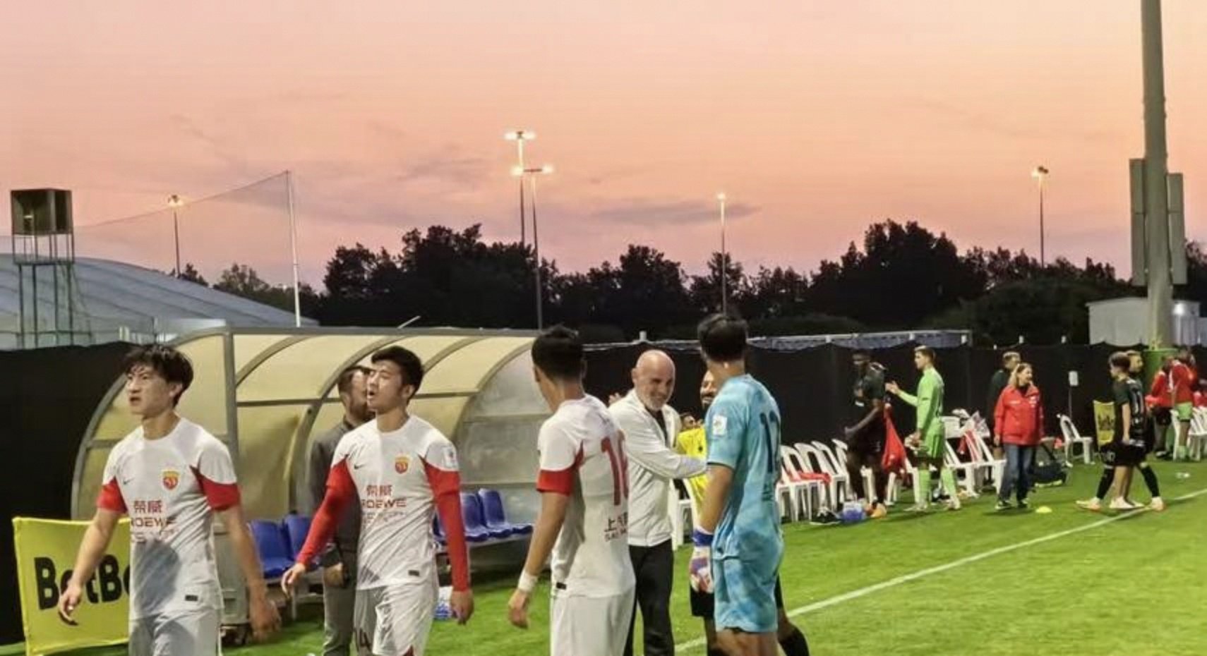 爱游戏app-中超冲刺阶段再迎强敌，里尔豪取连胜，主帅态度：媒体盛赞，心理建设被强调的简单介绍